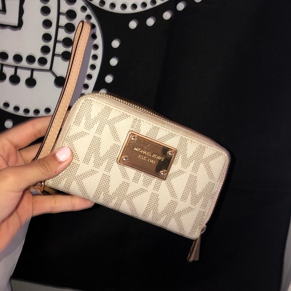 Used mk wallet Clearance